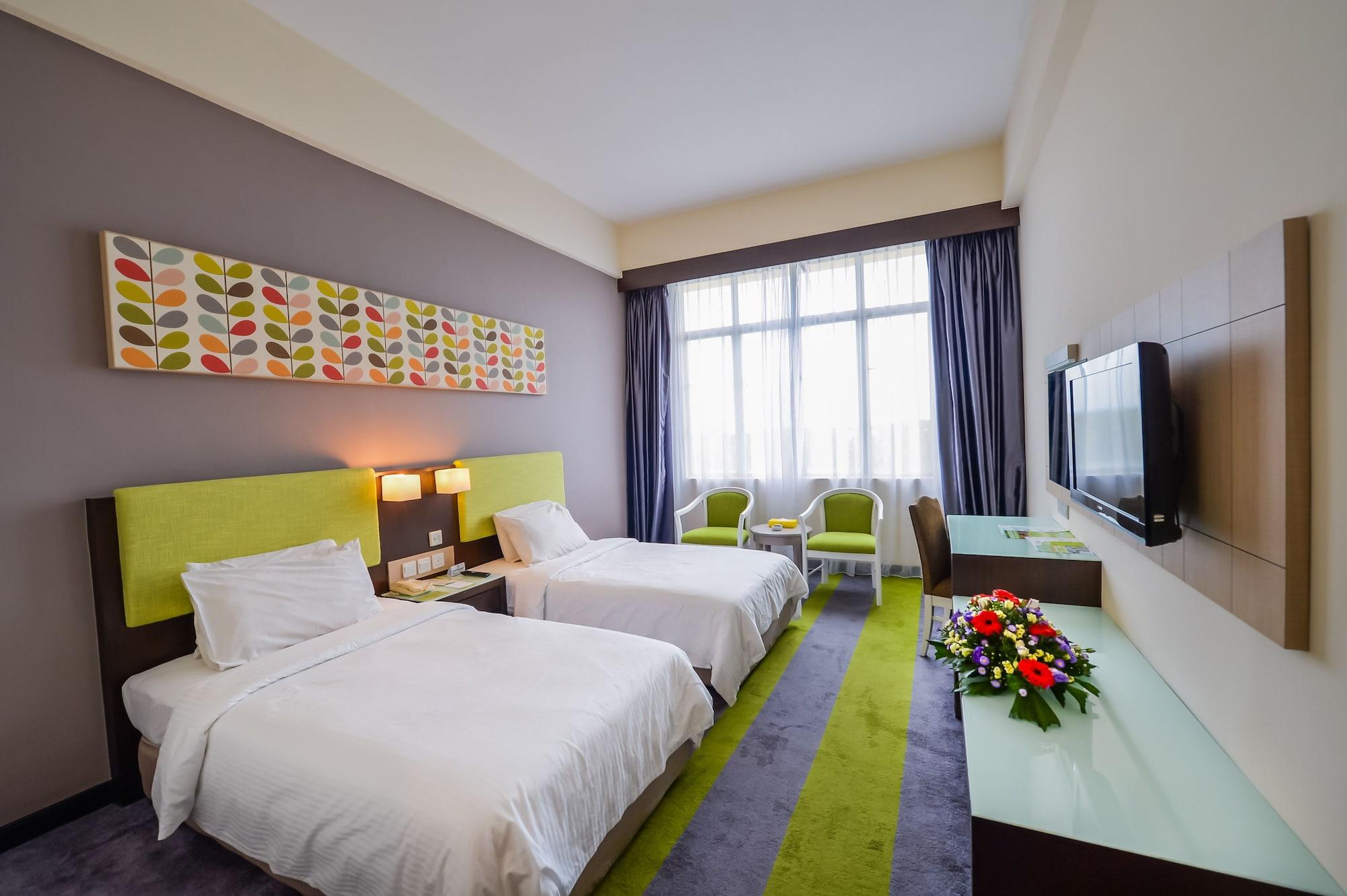 Mega View Hotel Куантан Экстерьер фото