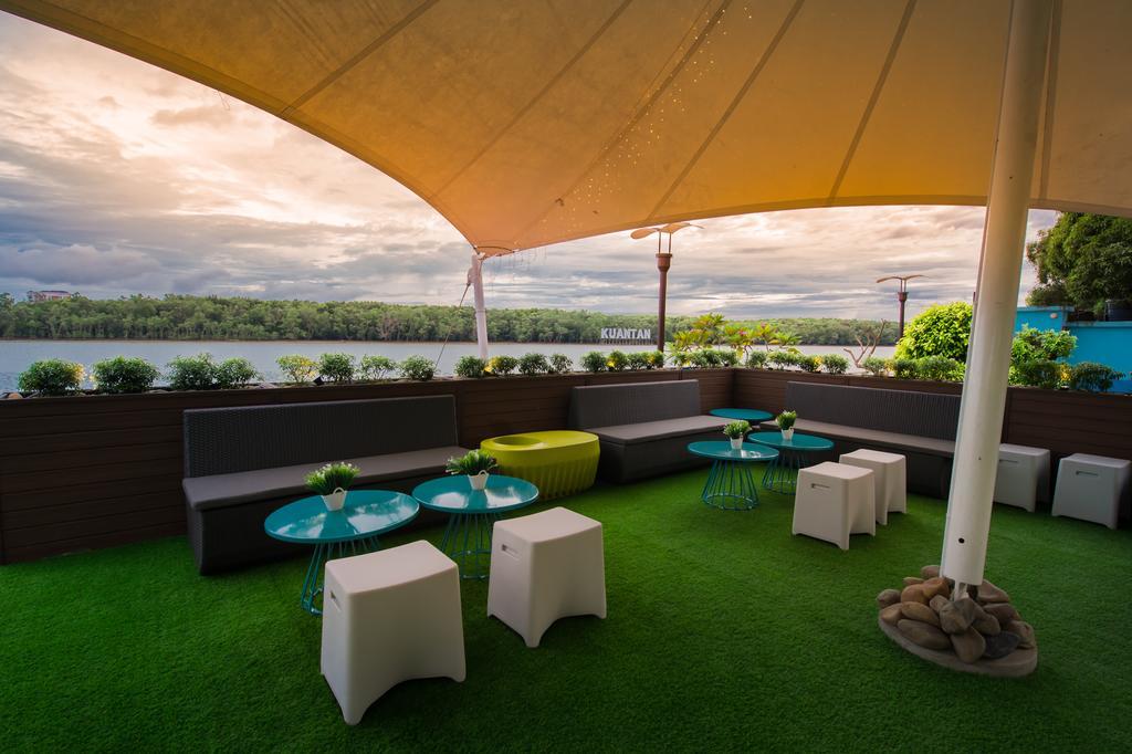Mega View Hotel Куантан Экстерьер фото